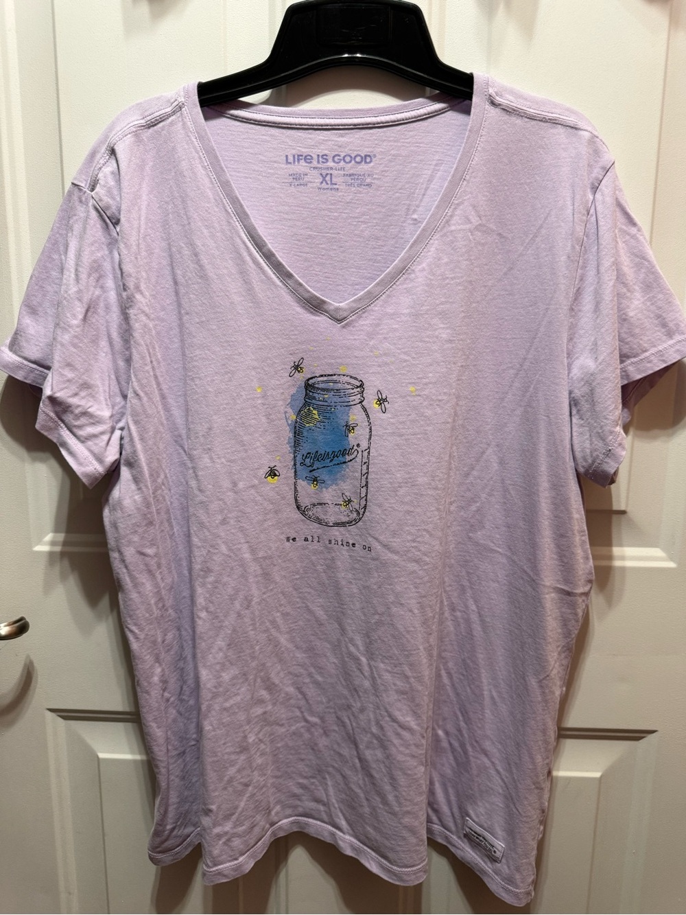Life Is Good Lavender Crusher Lite V-Neck Tee with Mason Jar and Fireflies XL - Picture 1 of 2